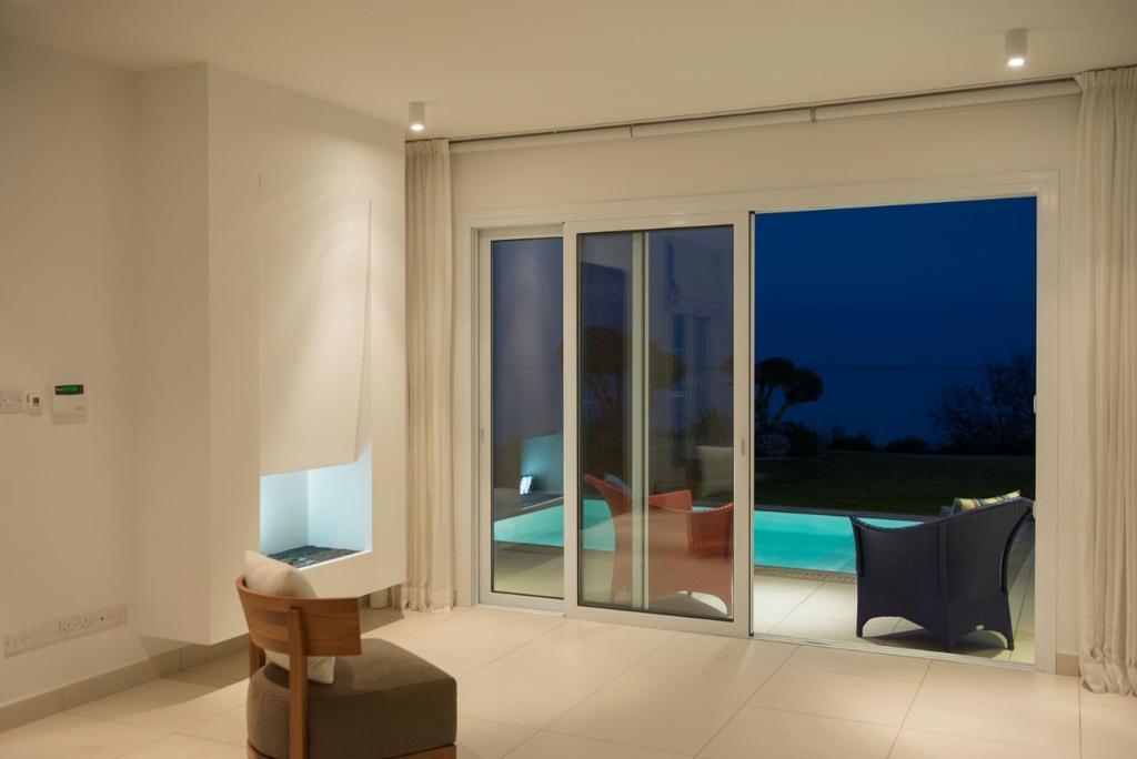 Villa Scarlet Pernera 部屋 写真